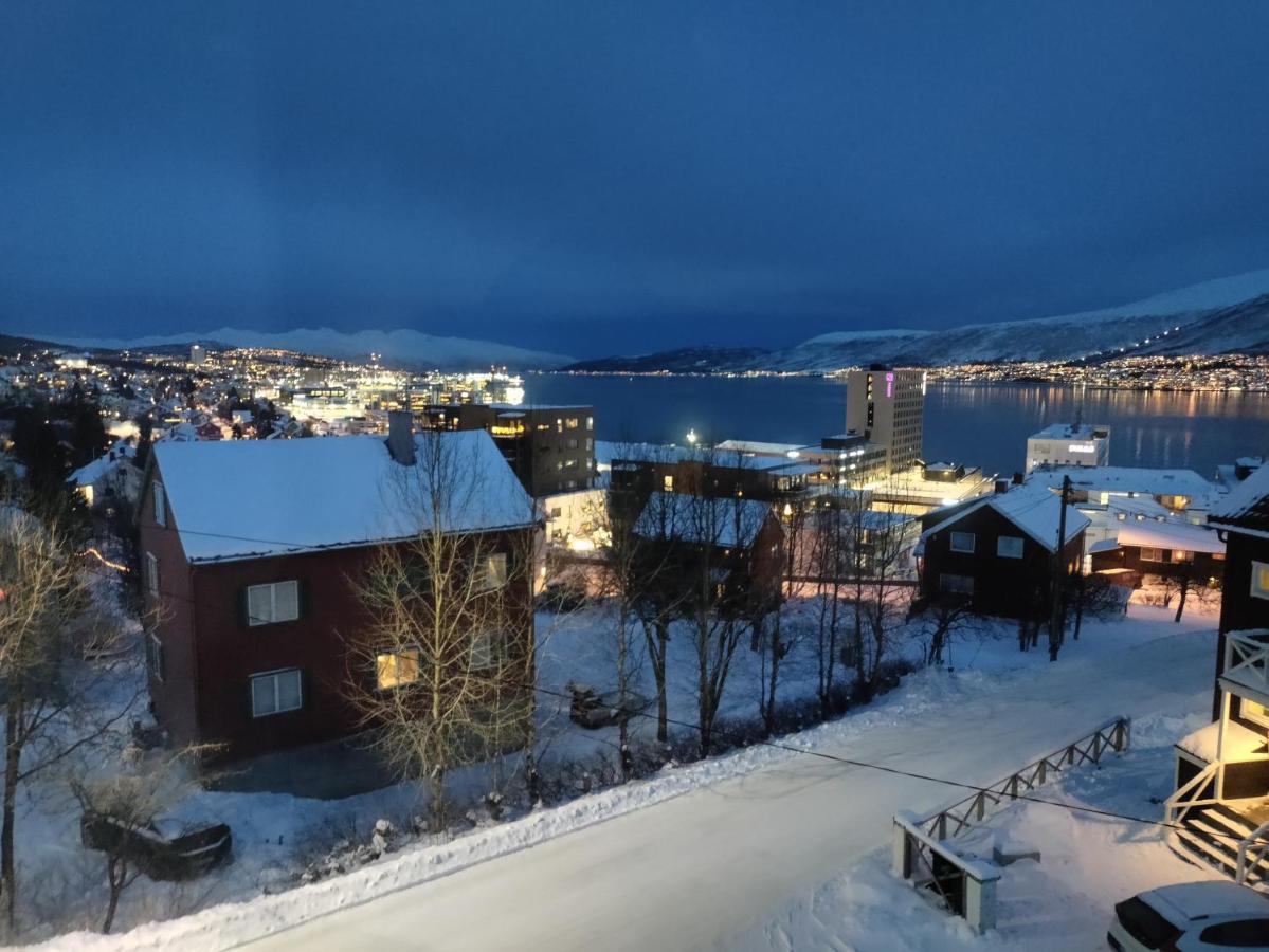 Central Apartament (Adults Only) Tromsø Esterno foto